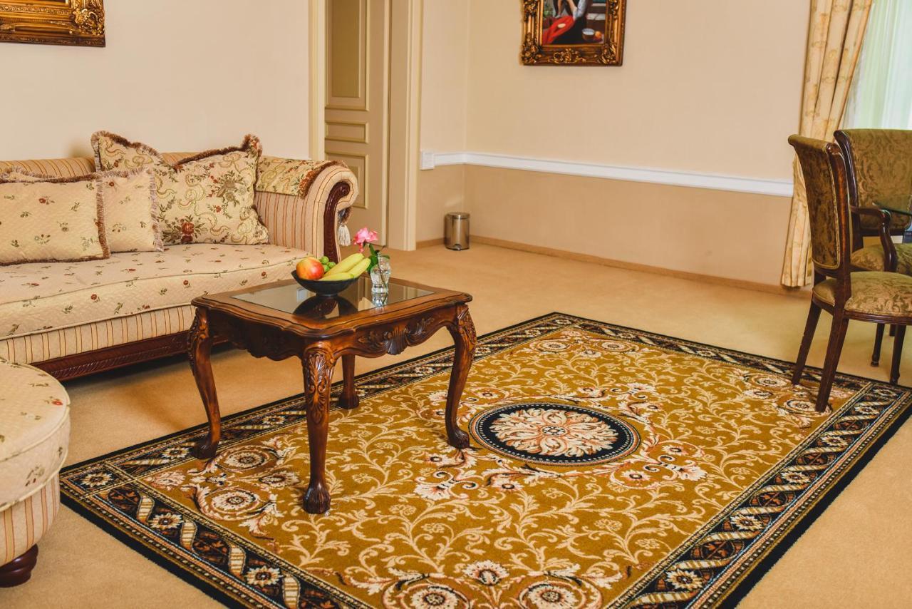 Zamek Kamenny Dvur Otel Kynsperk nad Ohri Dış mekan fotoğraf