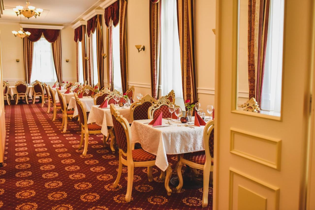 Zamek Kamenny Dvur Otel Kynsperk nad Ohri Dış mekan fotoğraf